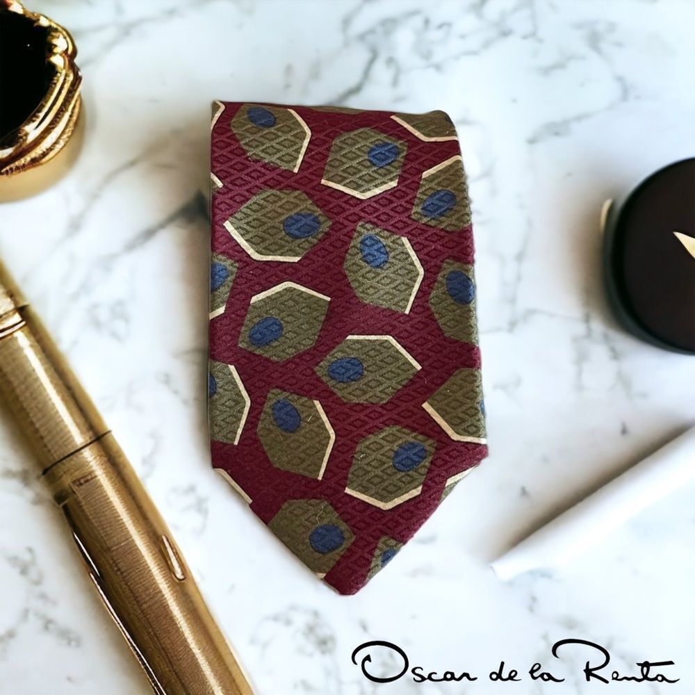 Oscar de La Renta Couture Collection Silk Tie